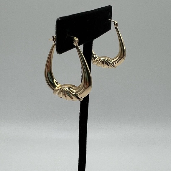 14k Solid Gold Hoop Earrings - Picture 11 of 16